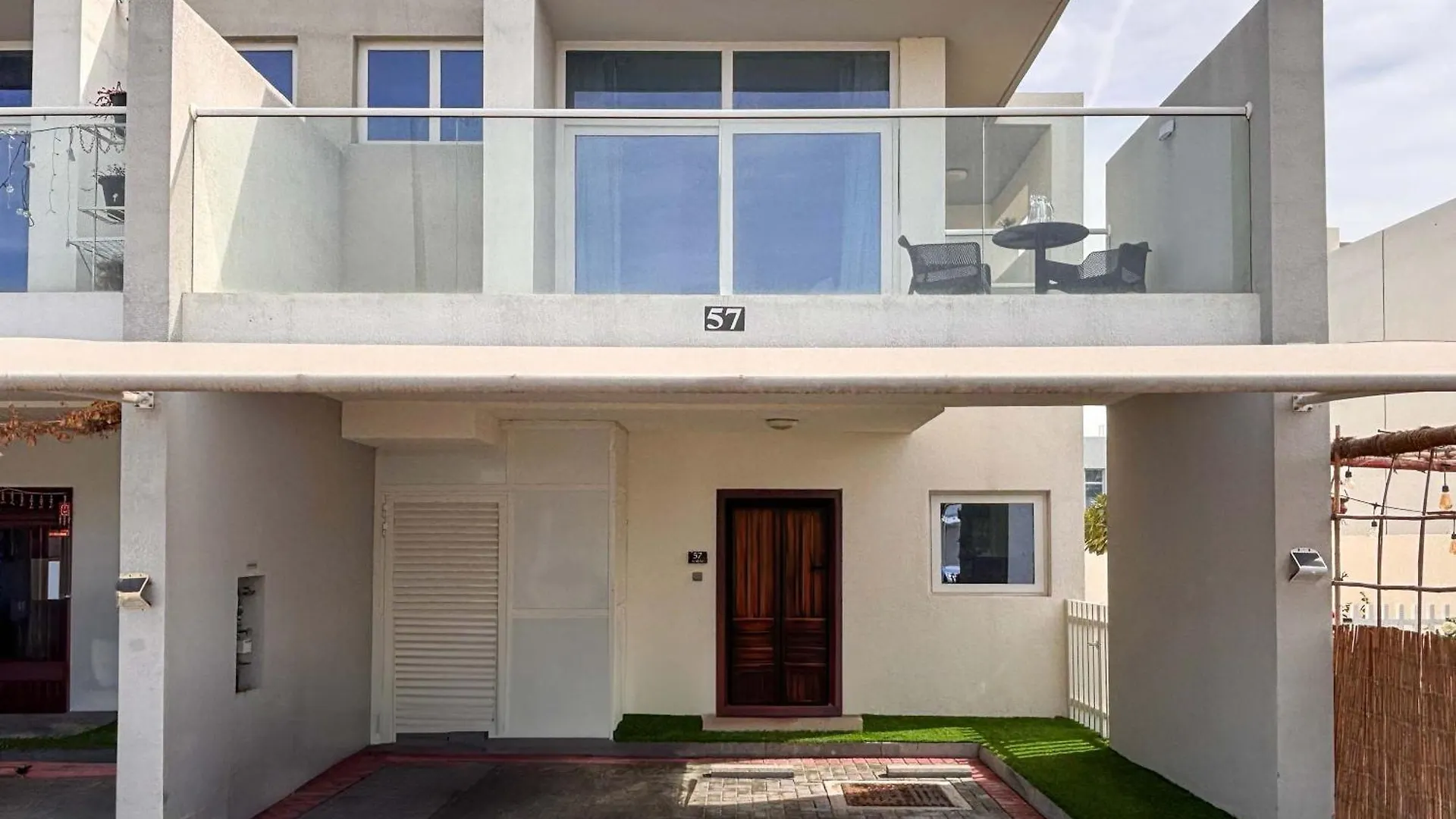 فيلة Frank Porter - Albizia Damac Hills 2 دبي